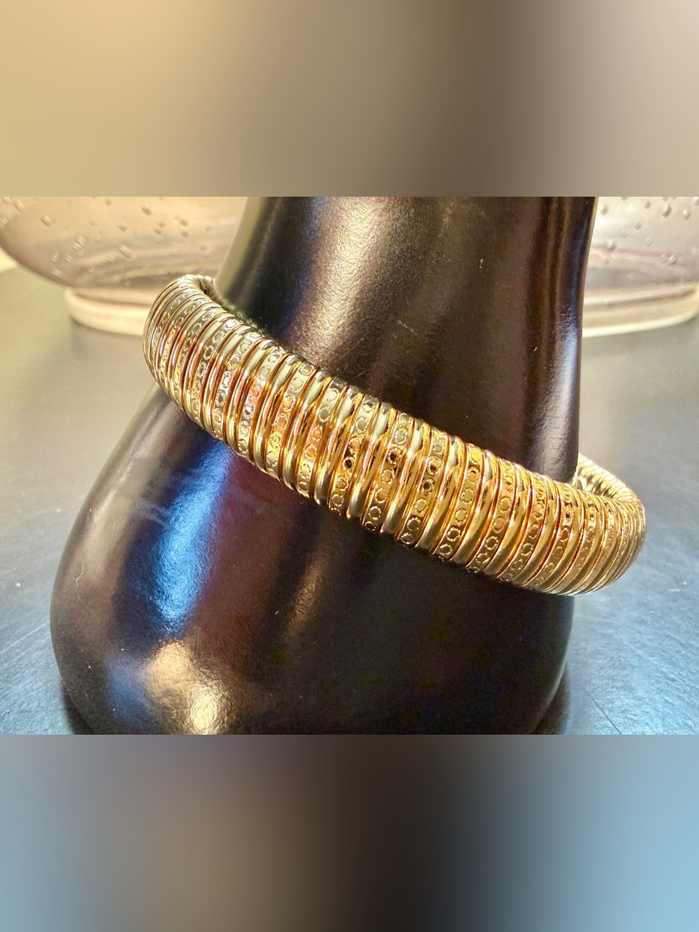 Vintage Signed Avon Gold Tone Stretch Bangle Bracelet